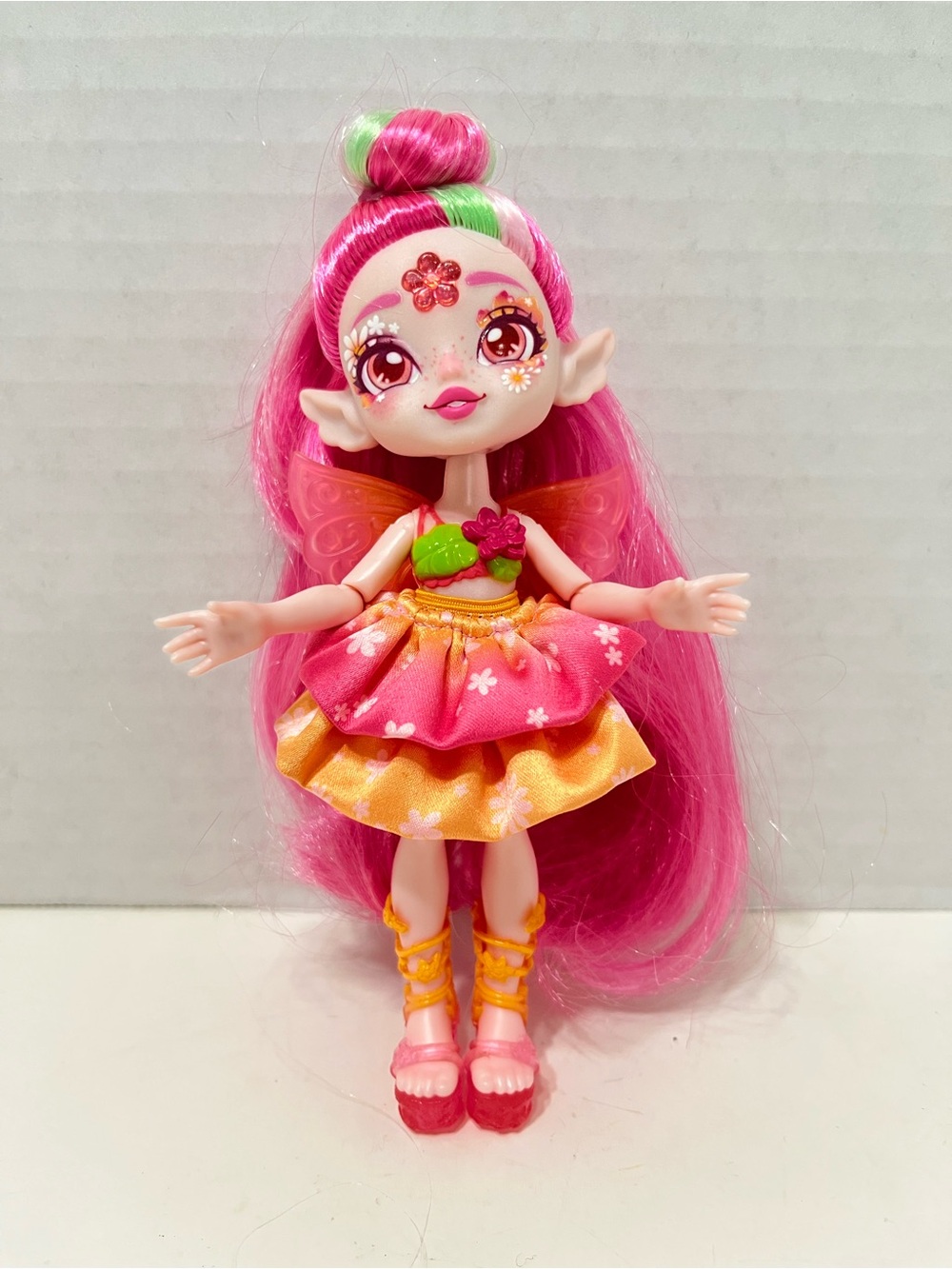 Magic Mixies Pixlings Shimmerverse Fashion Doll Series Faye the Fairy Pixling